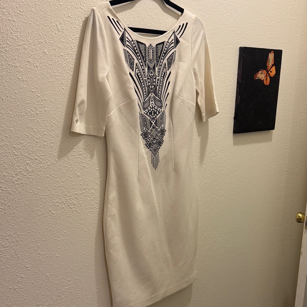 Laundry By Shelli Segal Ivory Dress with Black Design